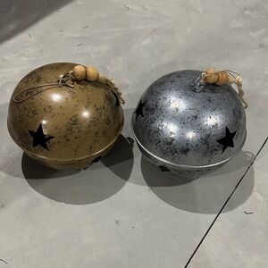 Decorative Star Cutout Jingle Bells - Gold & Silver Set
